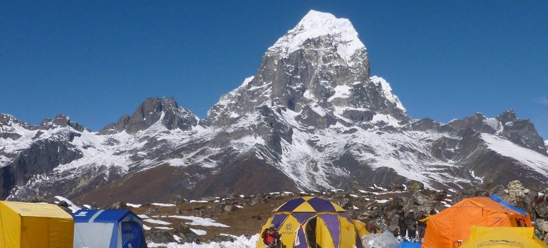 Ama-Dablam-base-camp